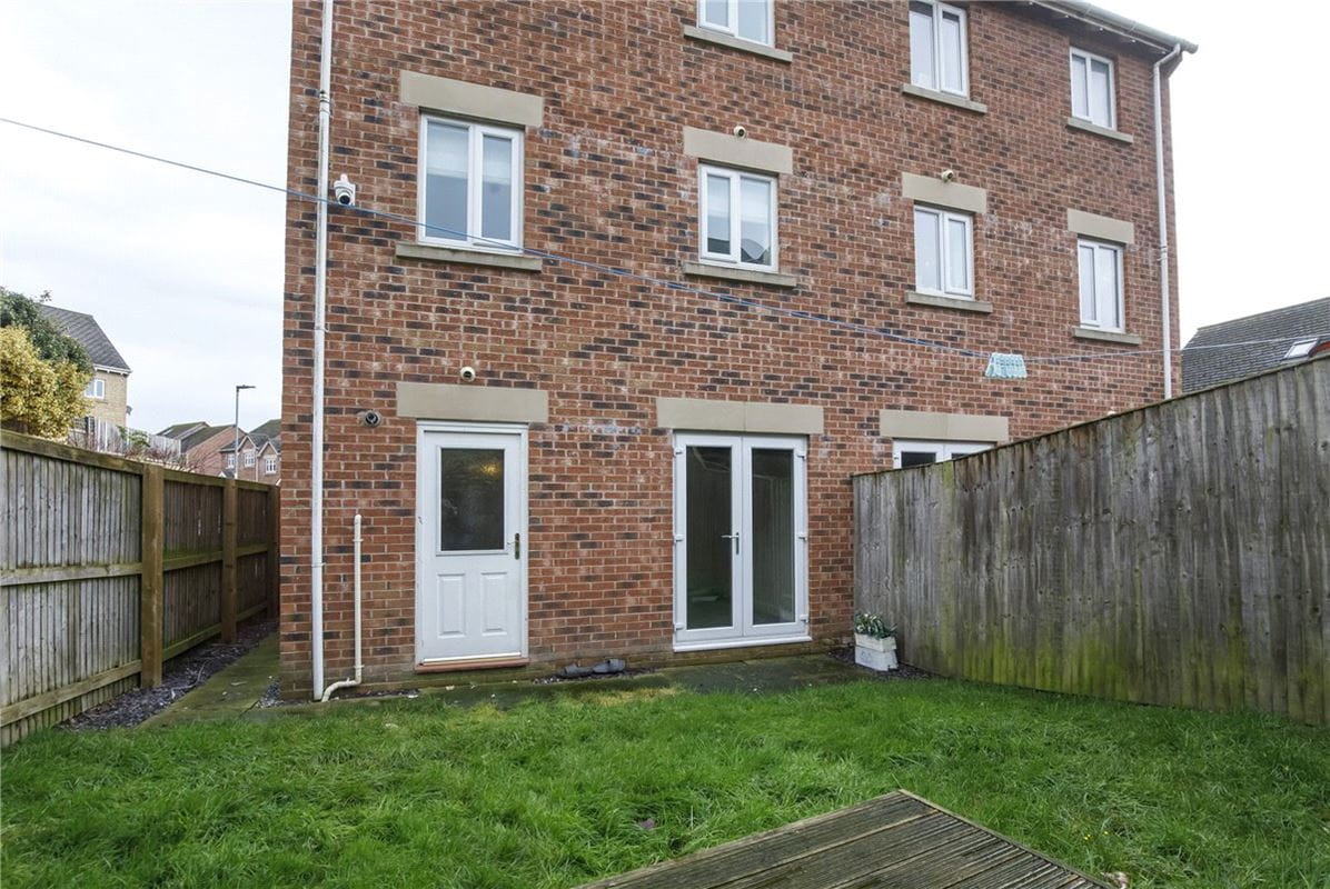4 bedroom house, Bloomingdale Court, Woolley Grange S75