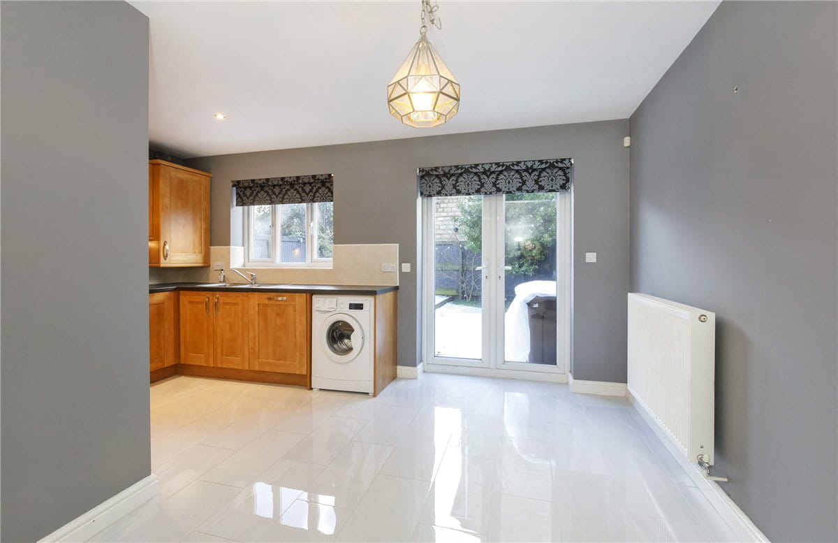 4 bedroom house, Gresford Close, Woolley Grange S75