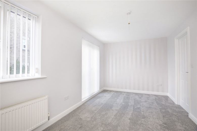 4 bedroom house, Gresford Close, Woolley Grange S75