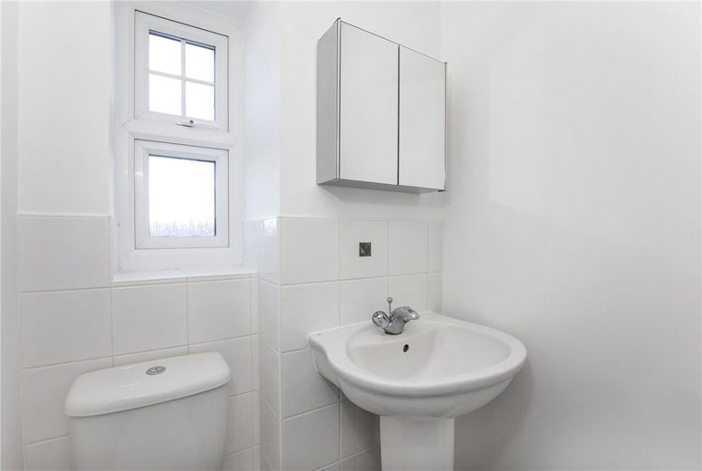 4 bedroom house, Gresford Close, Woolley Grange S75