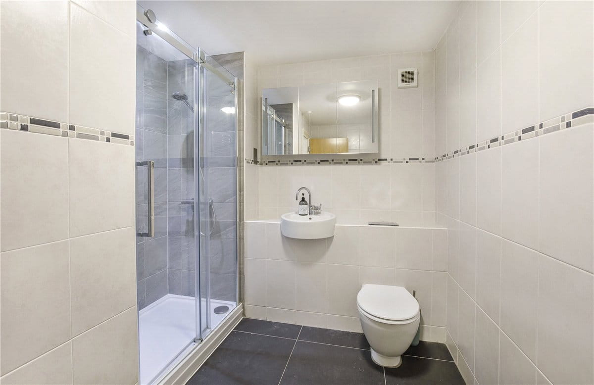 3 bedroom flat, The Avenue, York YO30 - Available