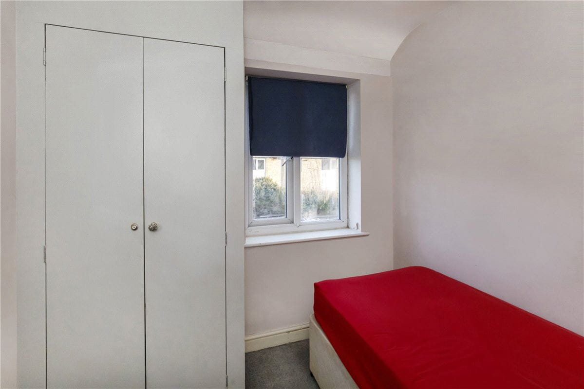 3 bedroom house, Melrosegate, York YO10 - Available