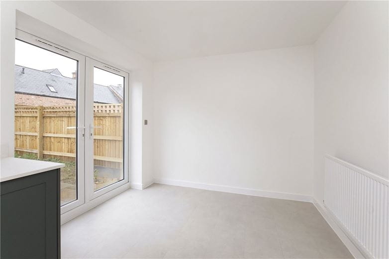 3 bedroom house, David Longhurst Way, York YO30 - Available