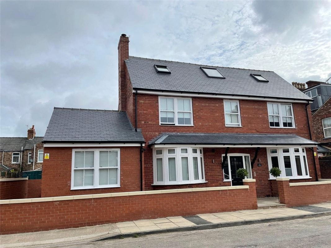 1 bedroom flat, Garth Terrace, York YO30 - Available