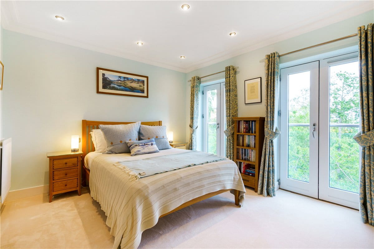 5 bedroom house, Kings Pool Walk, York YO1 - Available