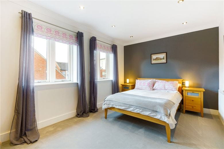 5 bedroom house, Kings Pool Walk, York YO1 - Available