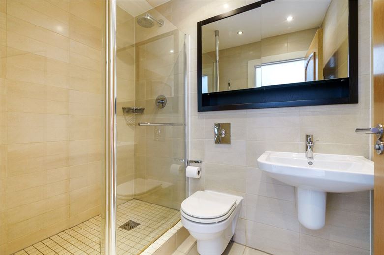 5 bedroom house, Kings Pool Walk, York YO1 - Available