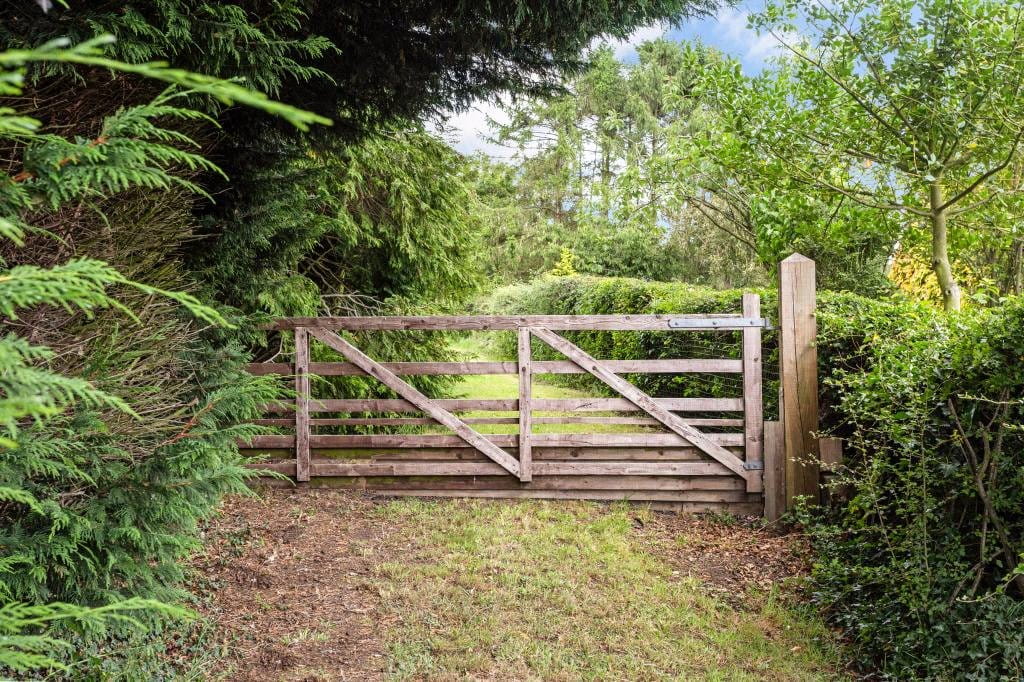 4 bedroom house, Sandhill Lane, Sutton on Derwent YO41 - Available