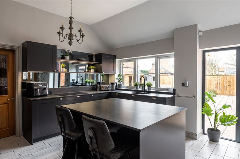 5 bedroom house, Breighton, Selby YO8 - Available