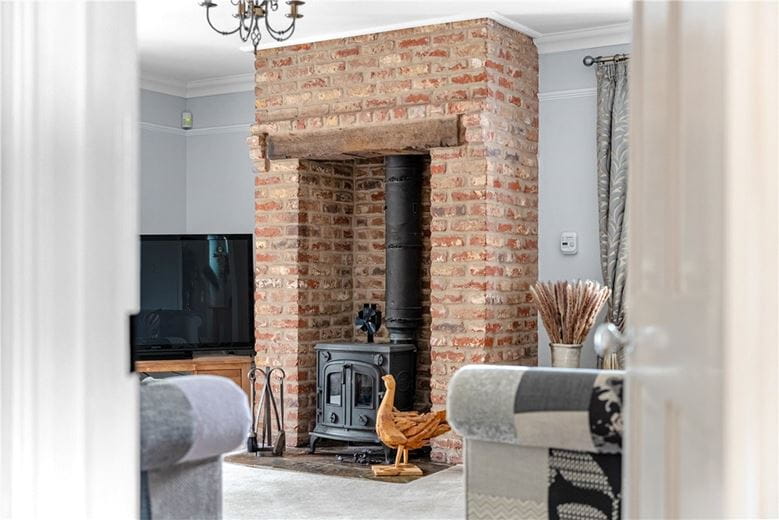 6 bedroom house, Selby Road, Riccall YO19 - Available