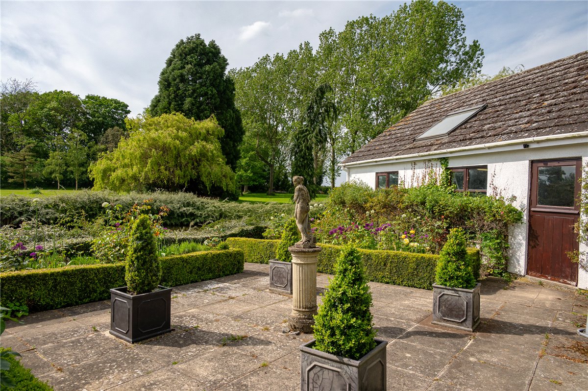  House, Aughton, York YO42 - Available