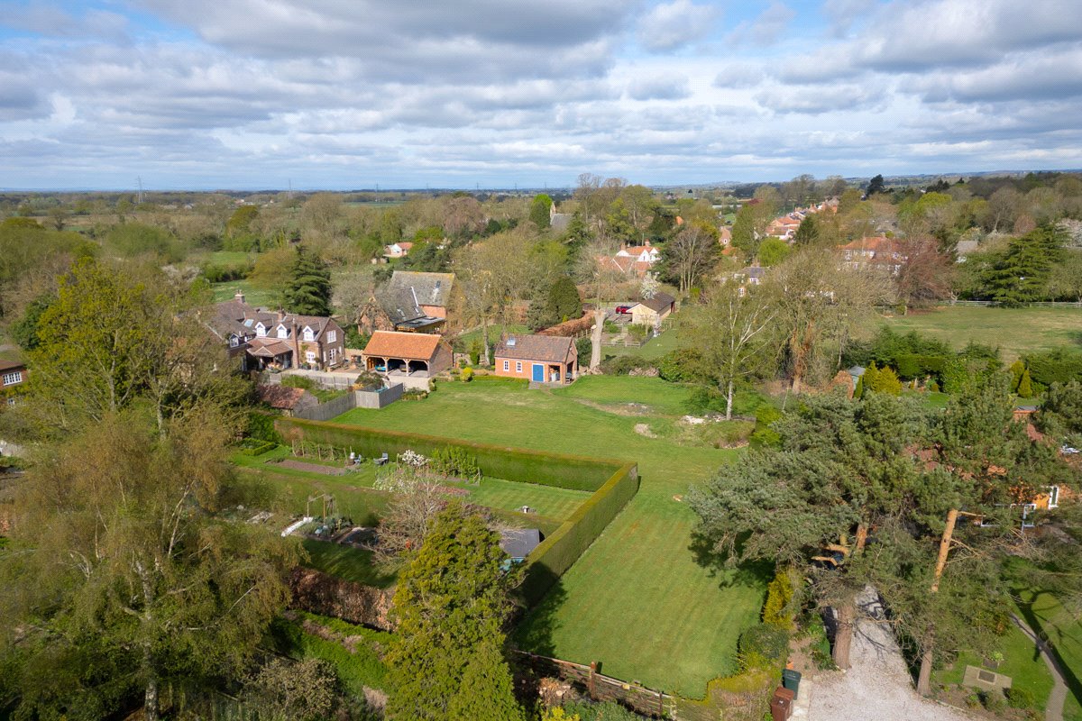 4 bedroom house, Flaxton, York YO60 - Sold STC