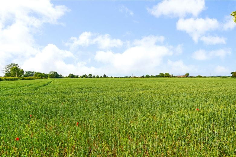 5 bedroom house, Black Dykes Lane, Upper Poppleton YO26 - Available