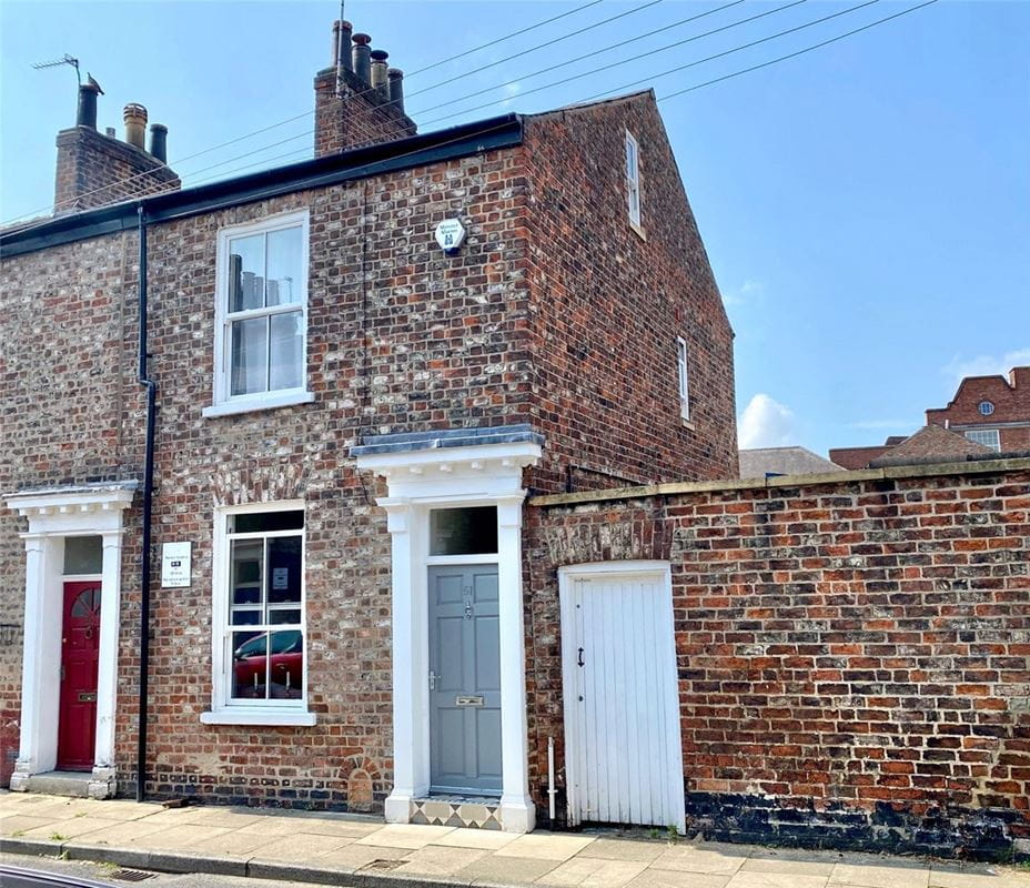 3 bedroom house, Fairfax Street, York YO1 - Sold