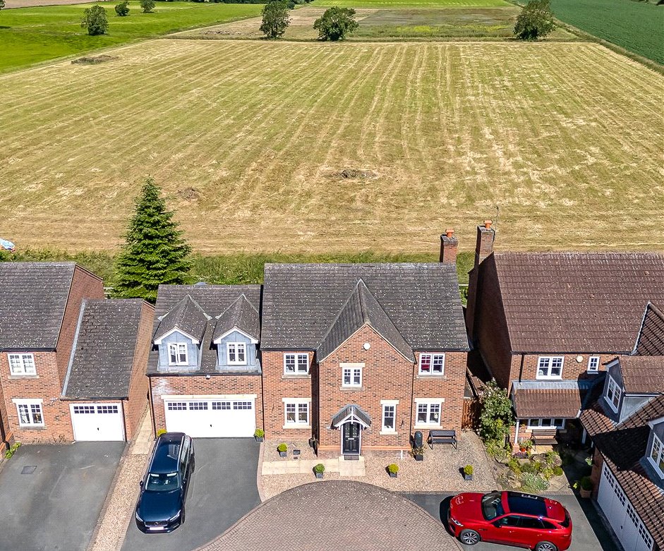 5 bedroom house, Thornbeck, Dunnington YO19 - Sold