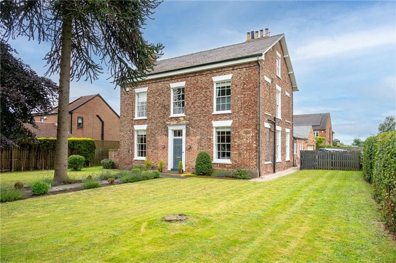 6 bedroom house, Main Street, North Duffield YO8 - Available