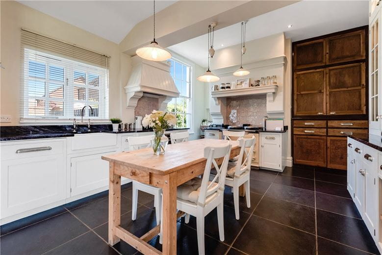 6 bedroom house, Main Street, North Duffield YO8 - Available