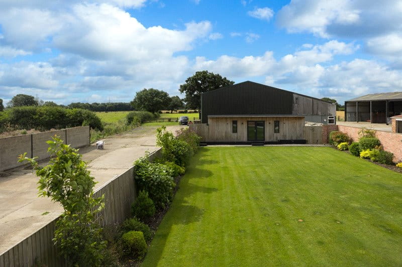 4 bedroom house, Main Road, Harlthorpe YO8 - Available