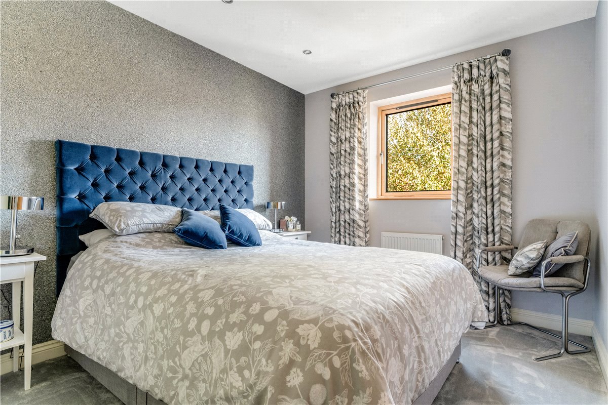 4 bedroom house, Orchard Court, York YO31 - Sold