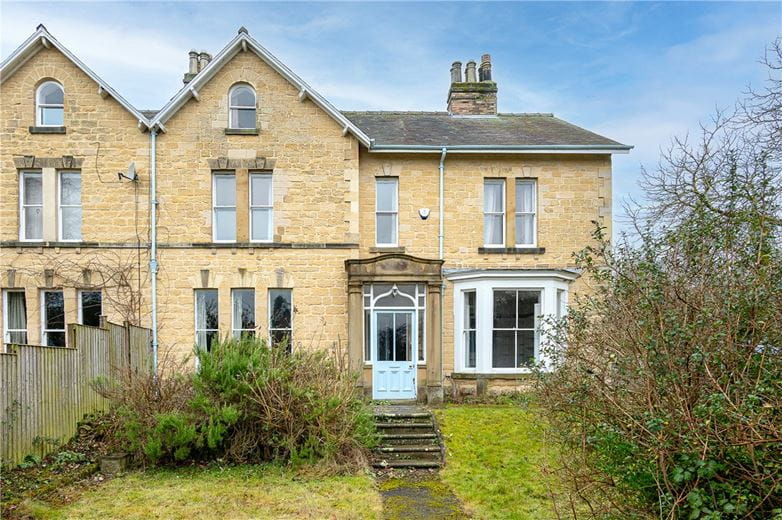 5 bedroom house, The Mount, Malton YO17 - Available