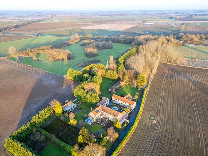 9 bedroom house, Tadcaster Road, Sherburn in Elmet LS25 - Available