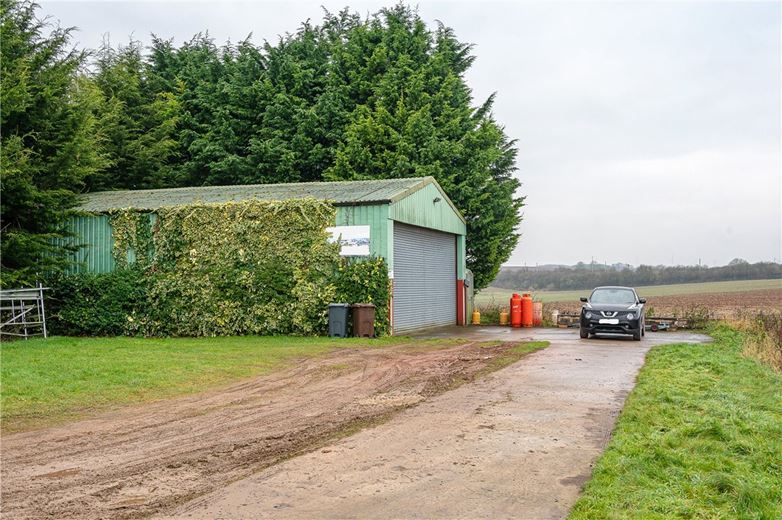 9 bedroom house, Tadcaster Road, Sherburn in Elmet LS25 - Available