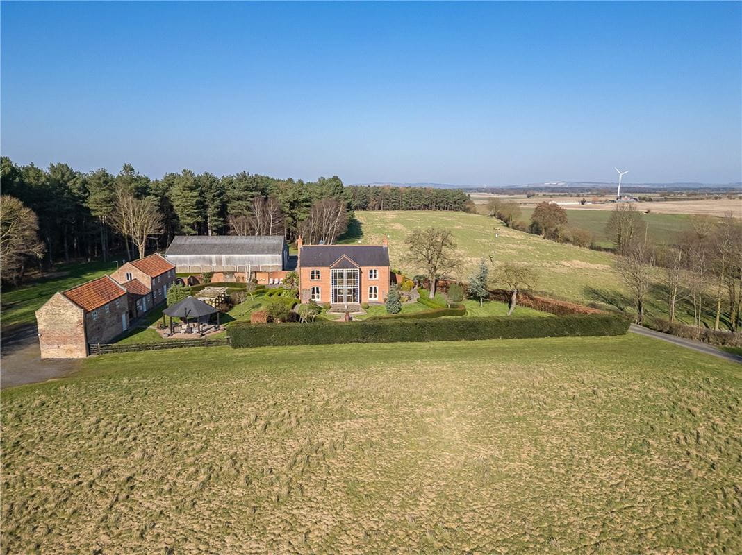 5 bedroom house, Selby Road, Holme-on-Spalding-Moor YO43 - Sold