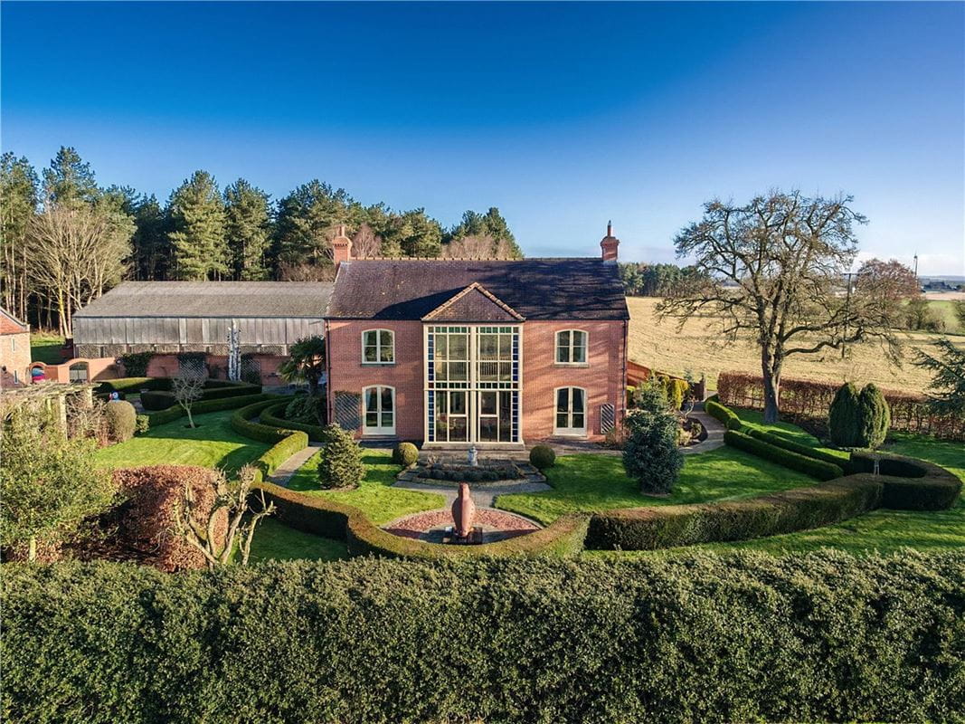 5 bedroom house, Selby Road, Holme-on-Spalding-Moor YO43 - Sold