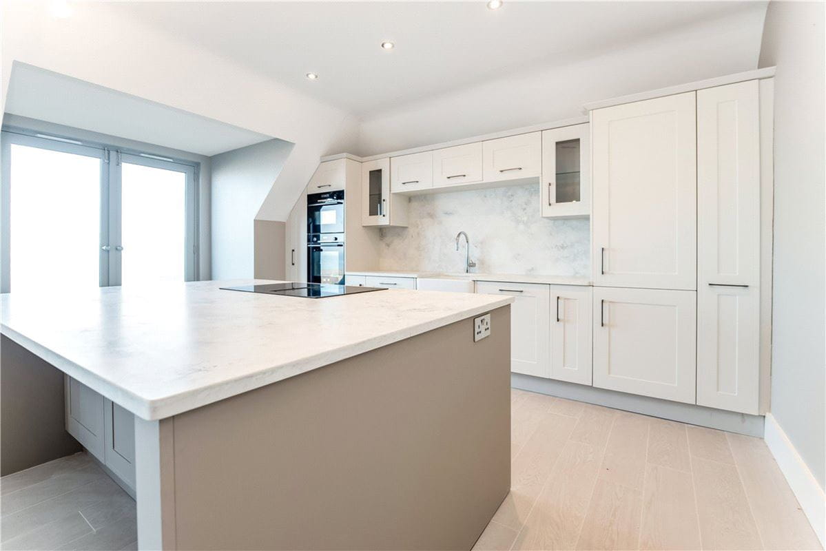 18 bedroom flat, Crewe Street, Seahouses NE68 - Available