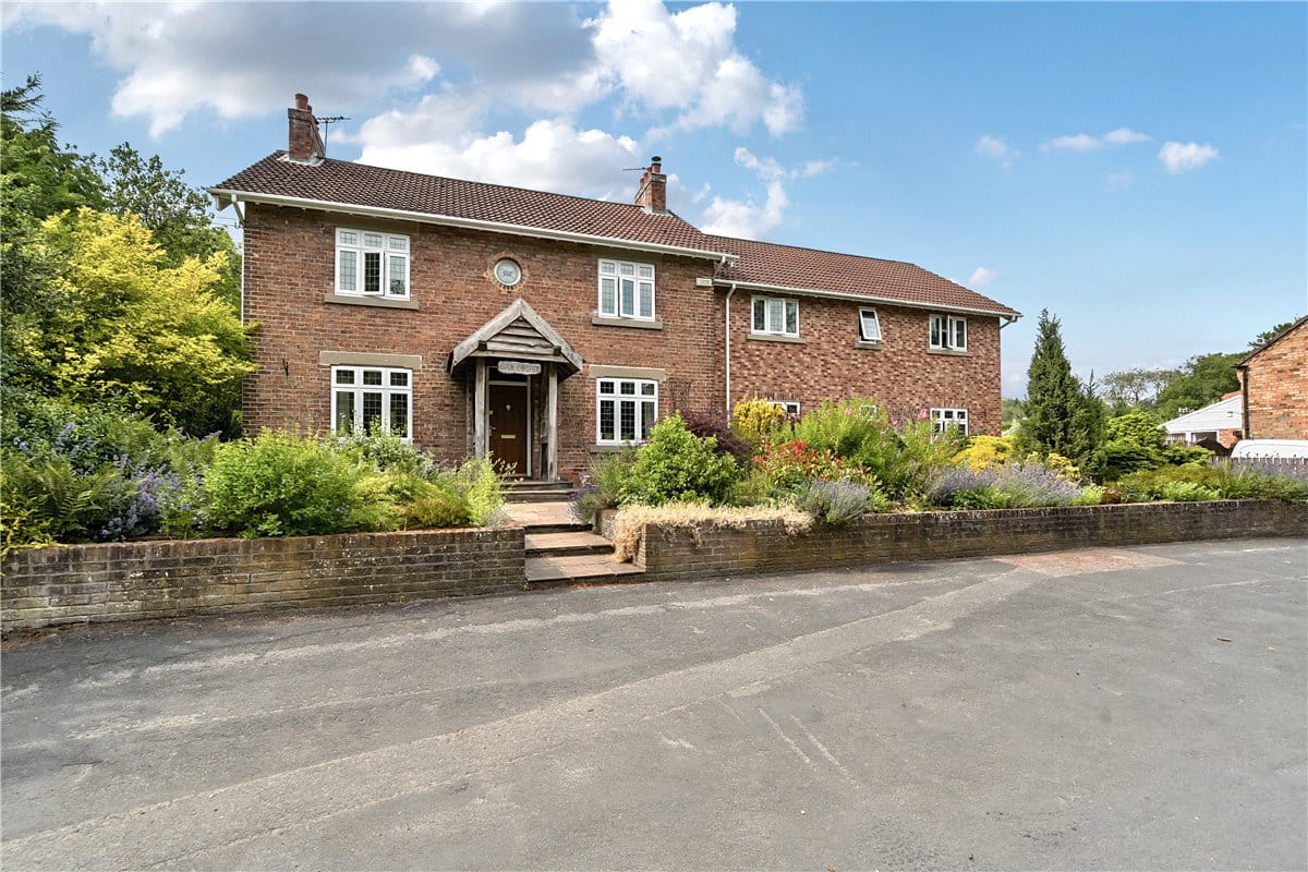5 bedroom house, Nunburnholme, York YO42 - Sold STC