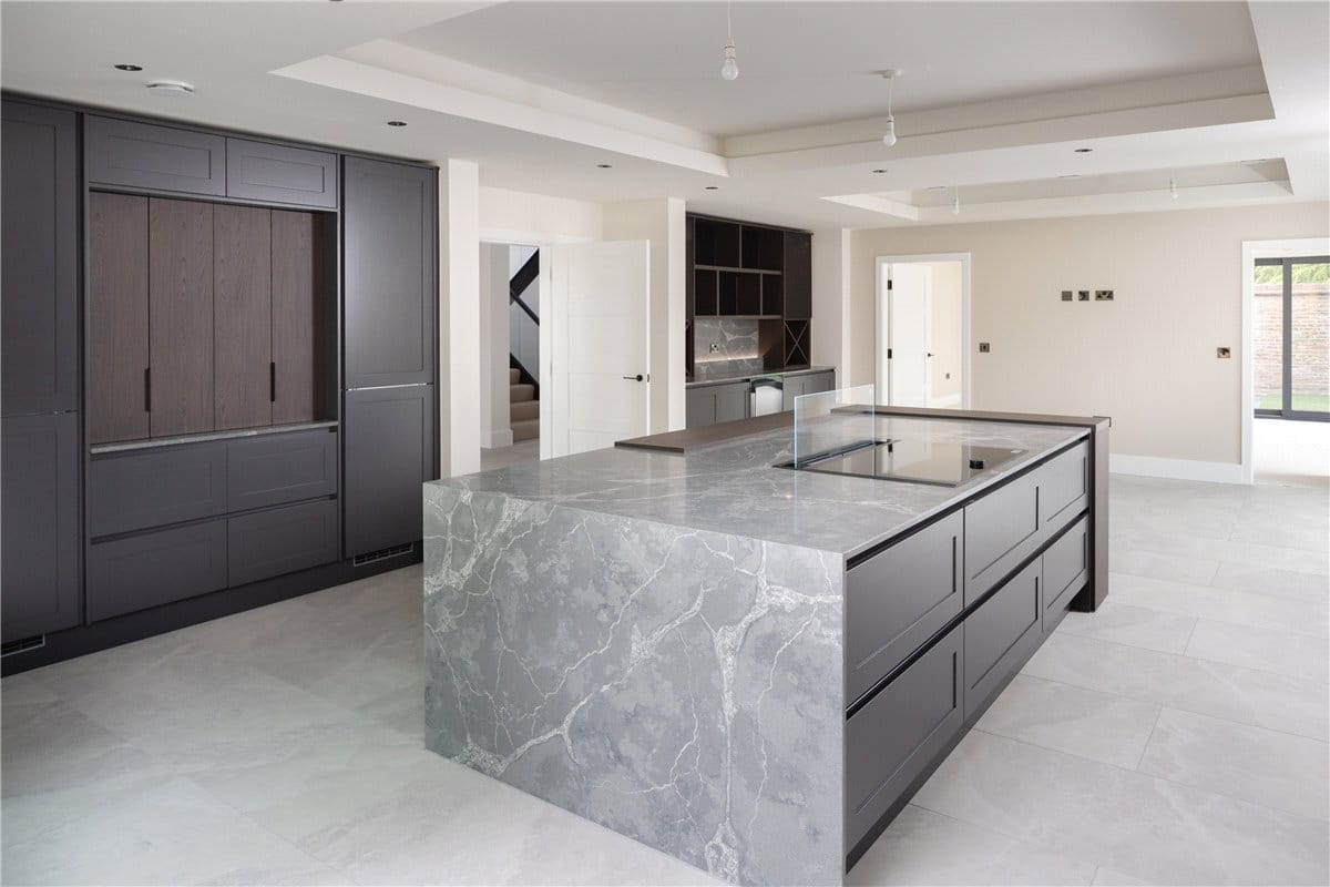 5 bedroom house, Fulford Road, York YO10 - Available