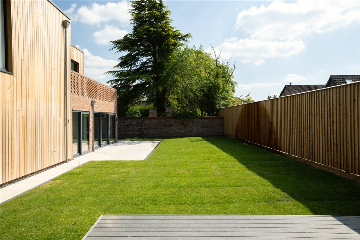 5 bedroom house, Fulford Road, York YO10 - Available