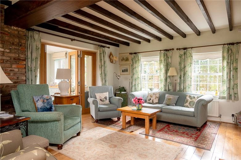 4 bedroom house, Angram, York YO23 - Available