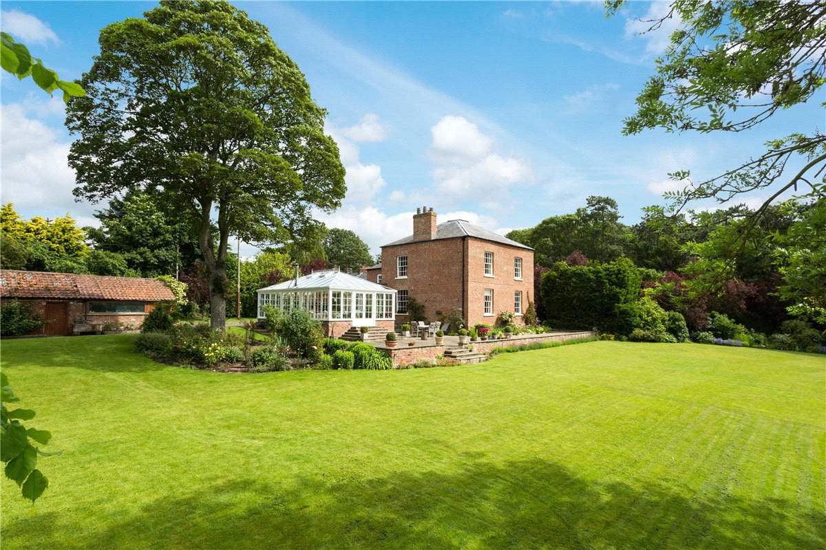 5 bedroom house, Front Street, Wold Newton YO25 - Sold STC