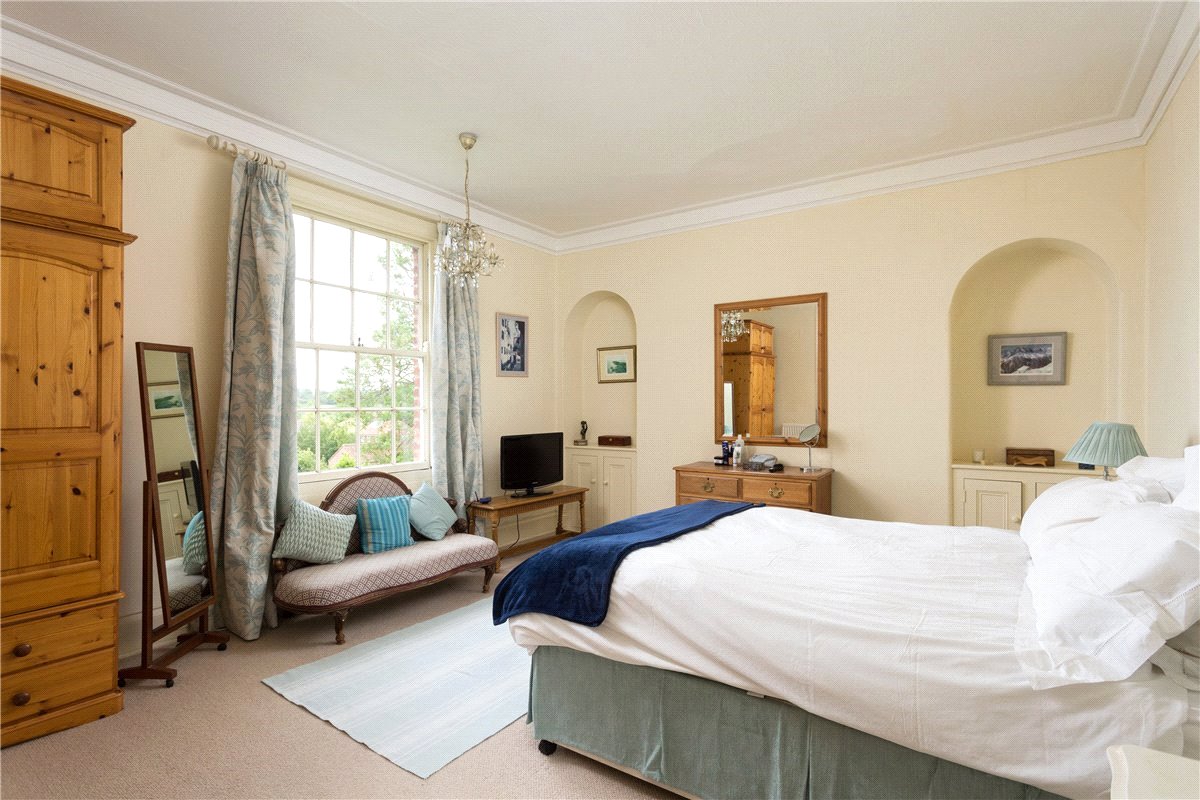 5 bedroom house, Front Street, Wold Newton YO25 - Sold STC