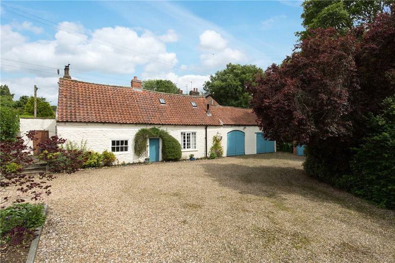 5 bedroom house, Front Street, Wold Newton YO25 - Sold STC
