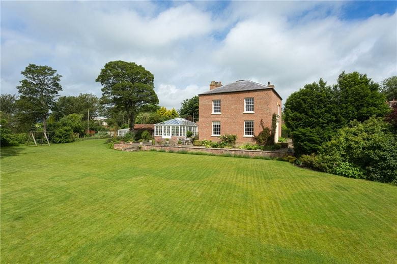 5 bedroom house, Front Street, Wold Newton YO25 - Sold STC