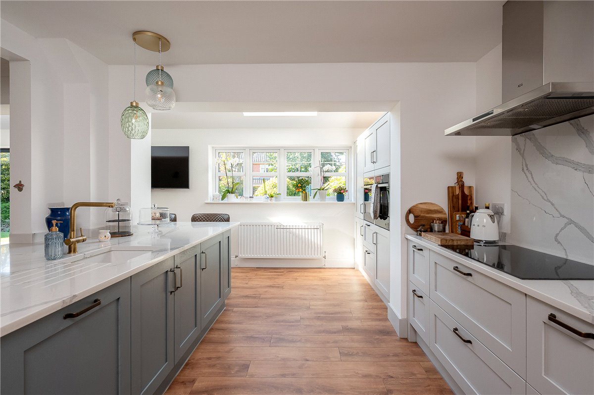 5 bedroom house, Southlands Close, Escrick YO19 - Sold