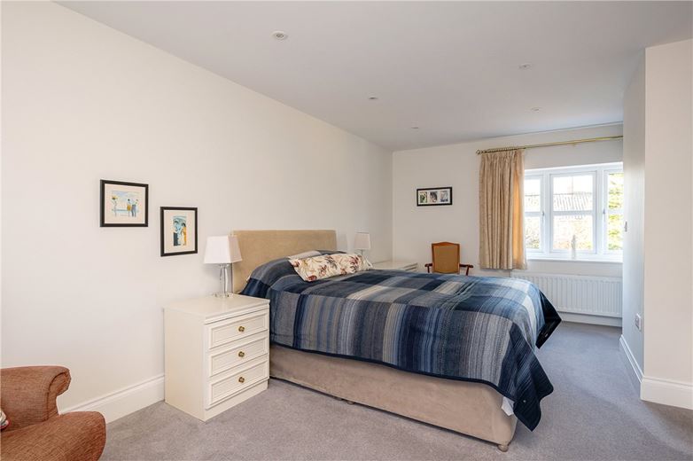 5 bedroom house, Southlands Close, Escrick YO19 - Sold