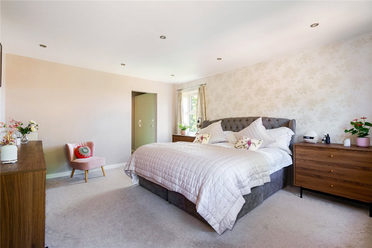 6 bedroom house, Beckside Close, North Cave HU15 - Sold