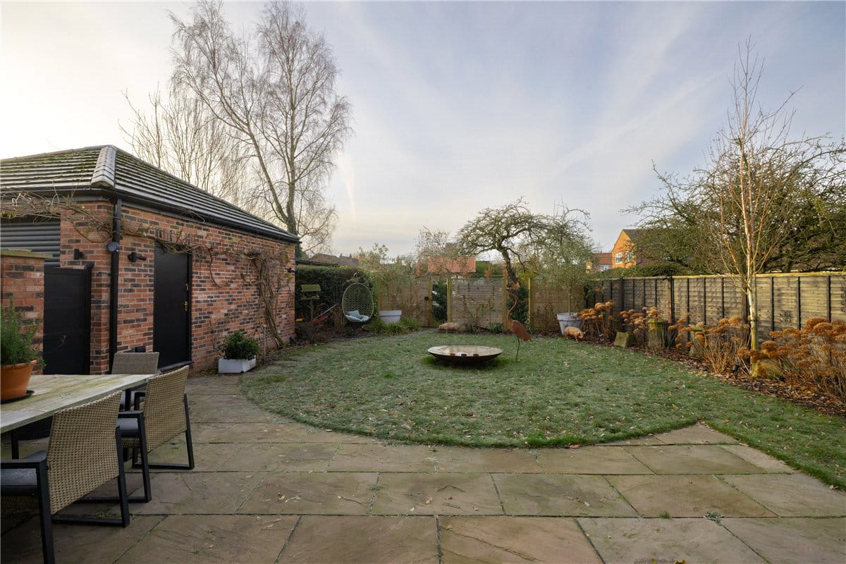 5 bedroom house, Alne Road, Tollerton YO61 - Available