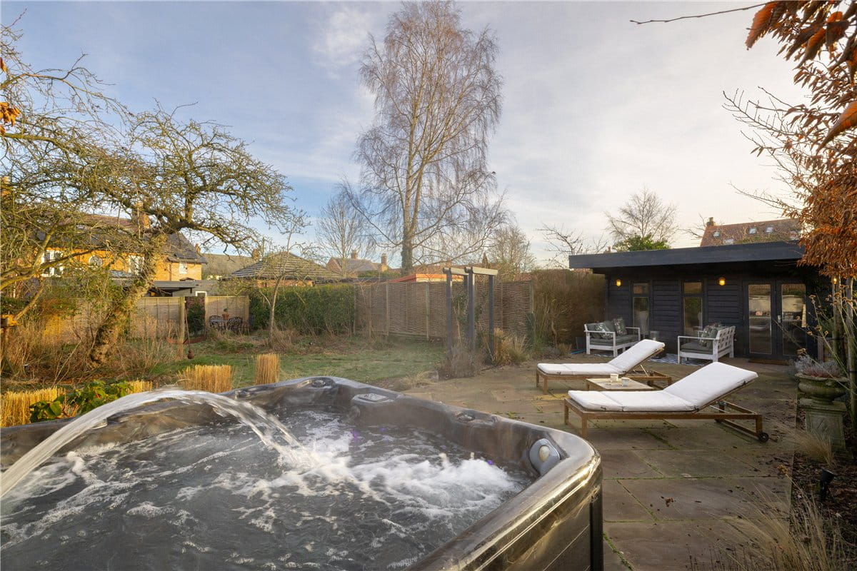 5 bedroom house, Alne Road, Tollerton YO61 - Available