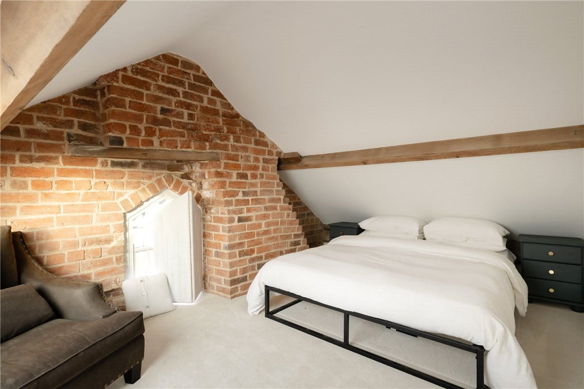 5 bedroom house, Alne Road, Tollerton YO61 - Available