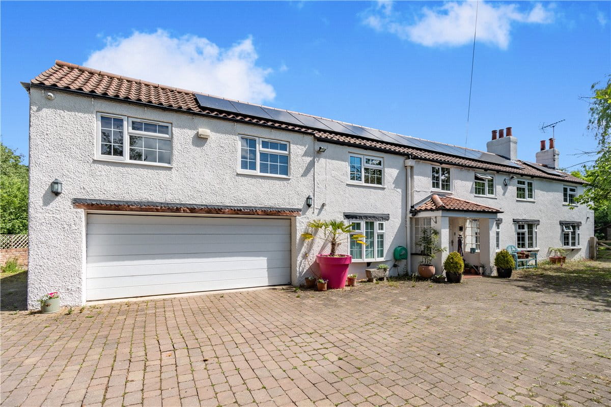 6 bedroom house, The Brickyards, Stamford Bridge YO41 - Sold STC