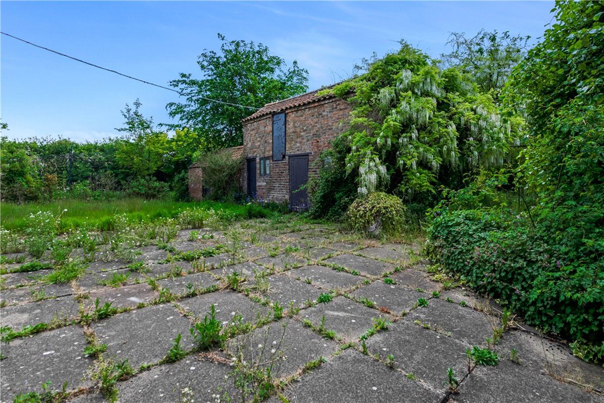 4 bedroom house, Main Street, Sutton on Derwent YO41 - Sold STC