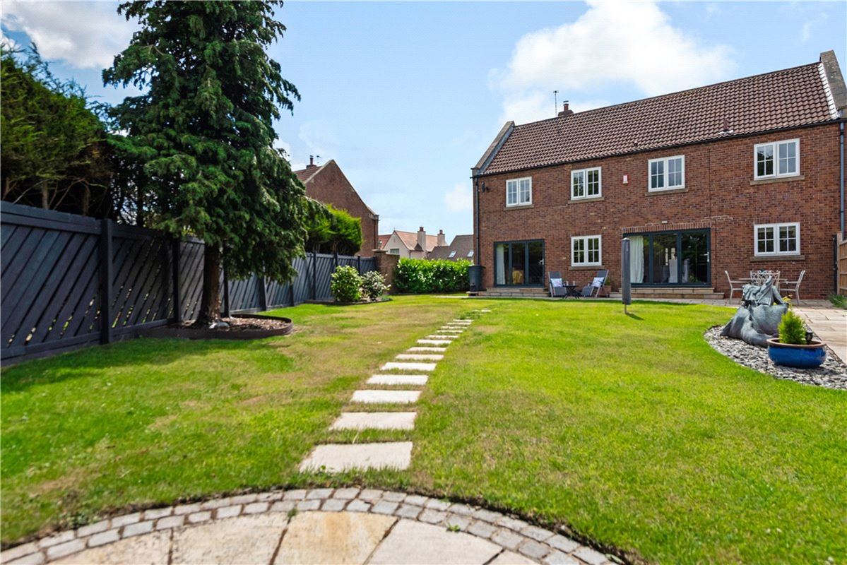5 bedroom house, Mill Lane, Acaster Malbis YO23 - Sold STC