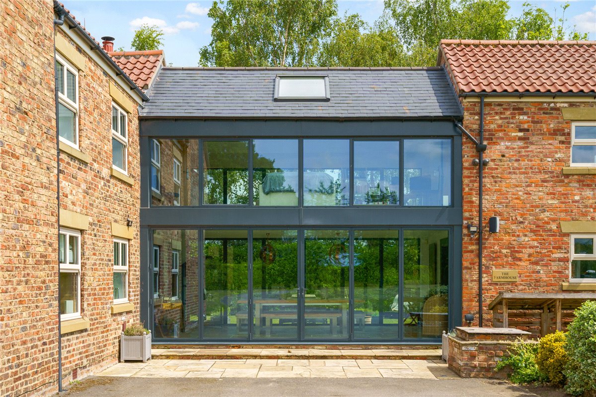 6 bedroom house, Newmill Farm, Mill Lane YO42 - Available
