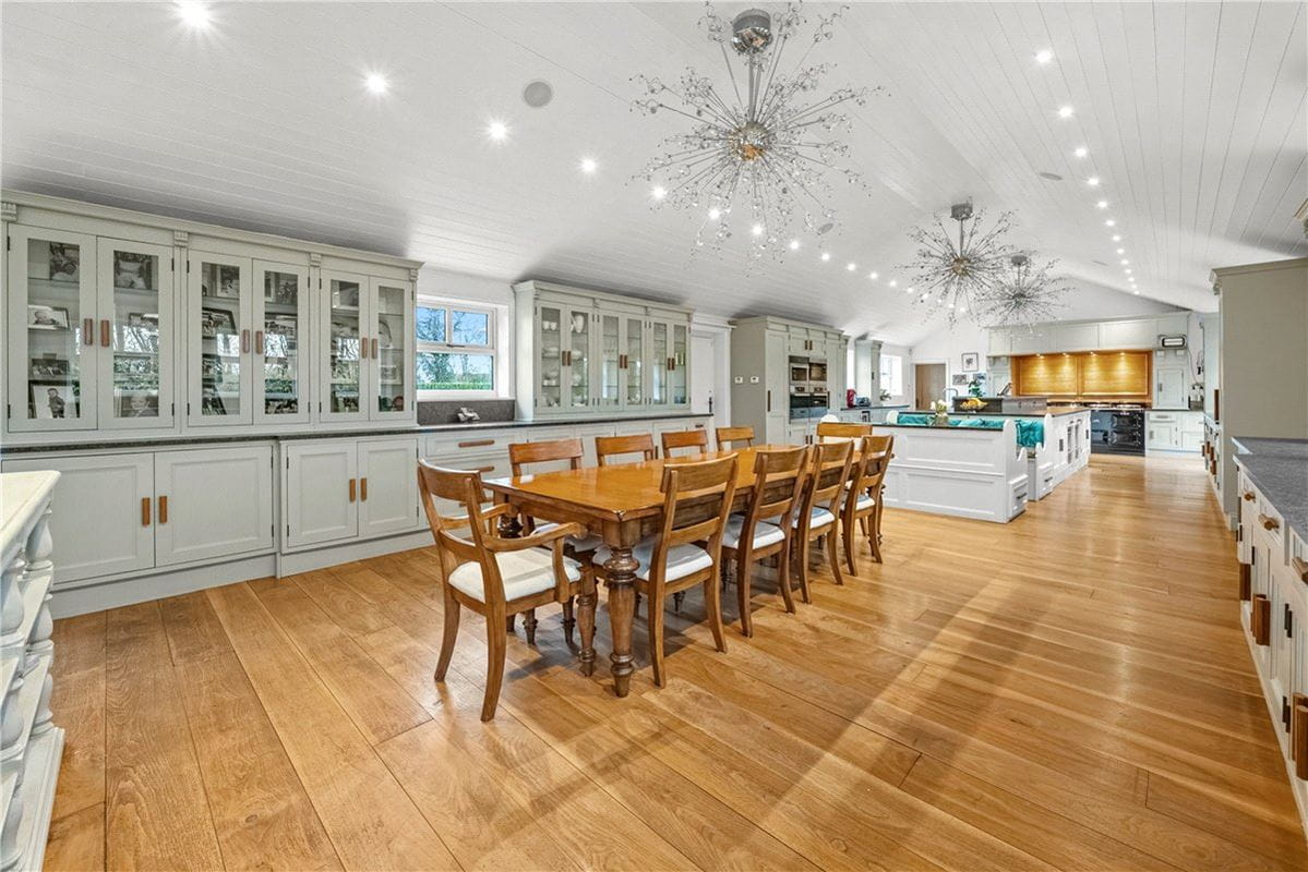 6 bedroom house, Newmill Farm, Mill Lane YO42 - Available