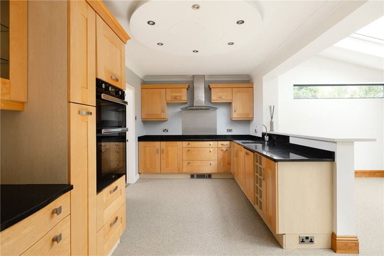 6 bedroom house, Allerthorpe, York YO42 - Available