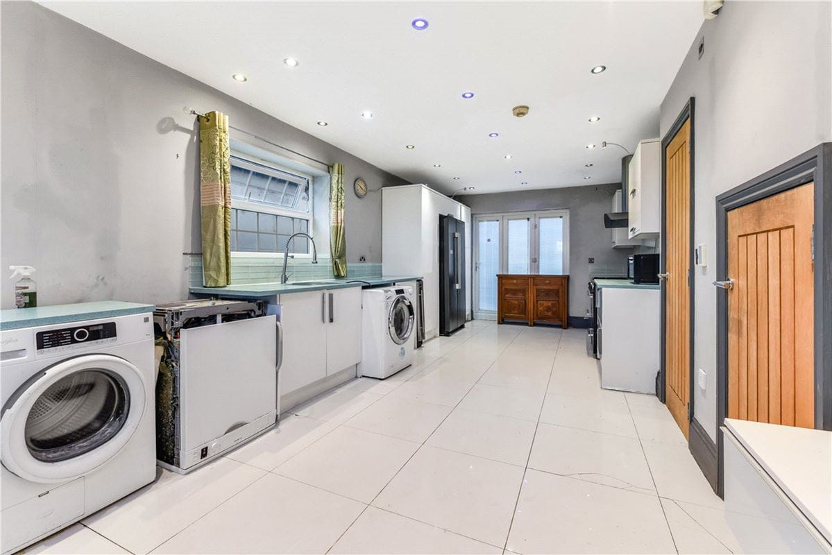 3 bedroom house, Askham Richard, York YO23 - Available